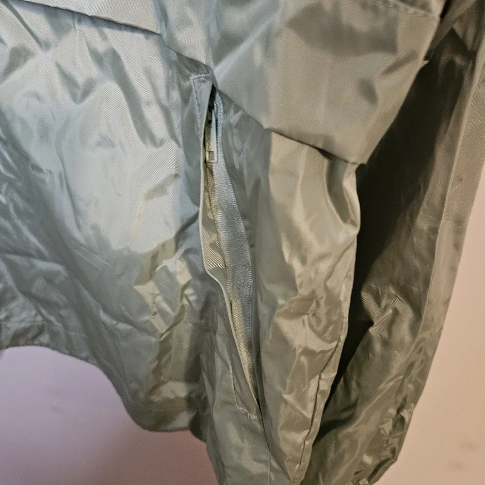 FabFitFun x Bala Running Jacket Break Away Womens L/XL $80 Light Green NEW - Picture 8 of 16
